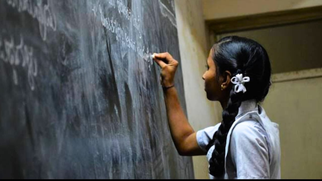 Why Tamil Nadu Resists Three Language Policy in Education? 