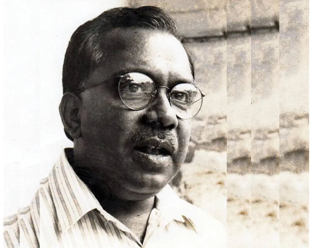 ഞാനിന്നും ശബ്ദതാരാവലിയിലെ വാക്കുകൾ പഠിച്ചു കൊണ്ടിരിക്കുകയാണ്